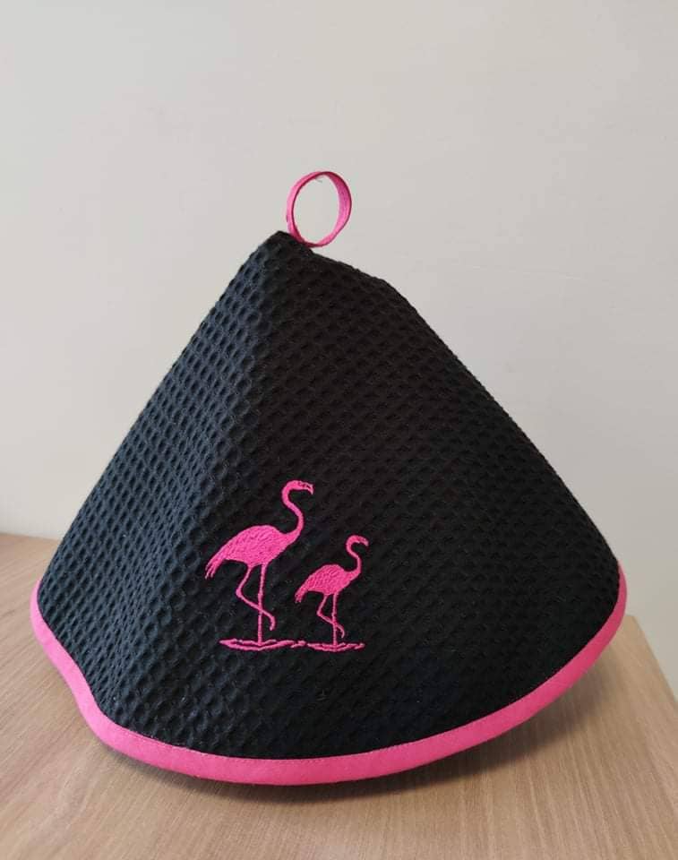 Essuie-mains noir et fuchsia brodé Flamant rose - Le Savoir Fer, Atelier de couture & Chantier d'insertion